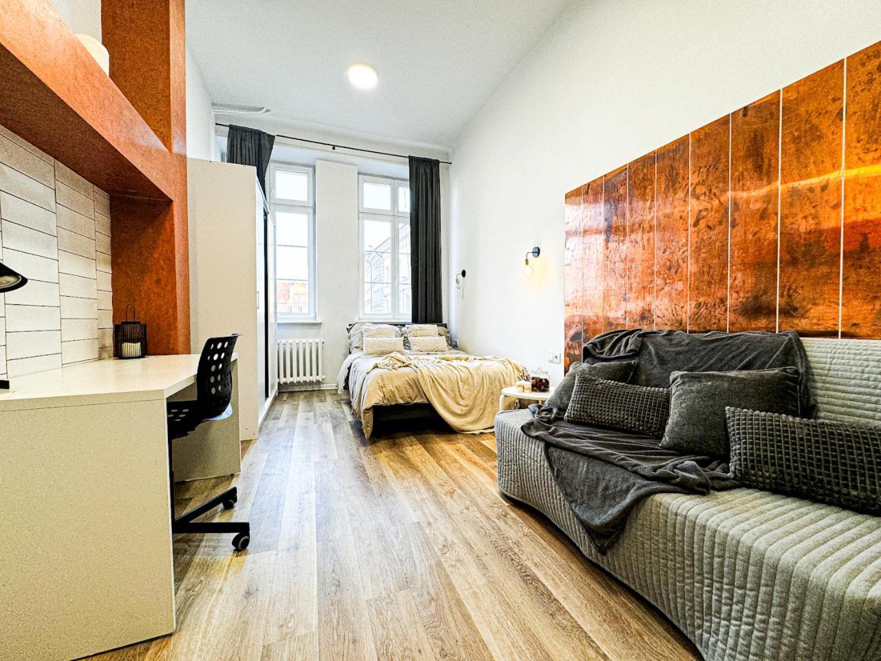 Апартаменти 1min Walk To Market Square, Beautiful Views! Stylish 1br Kitchen *