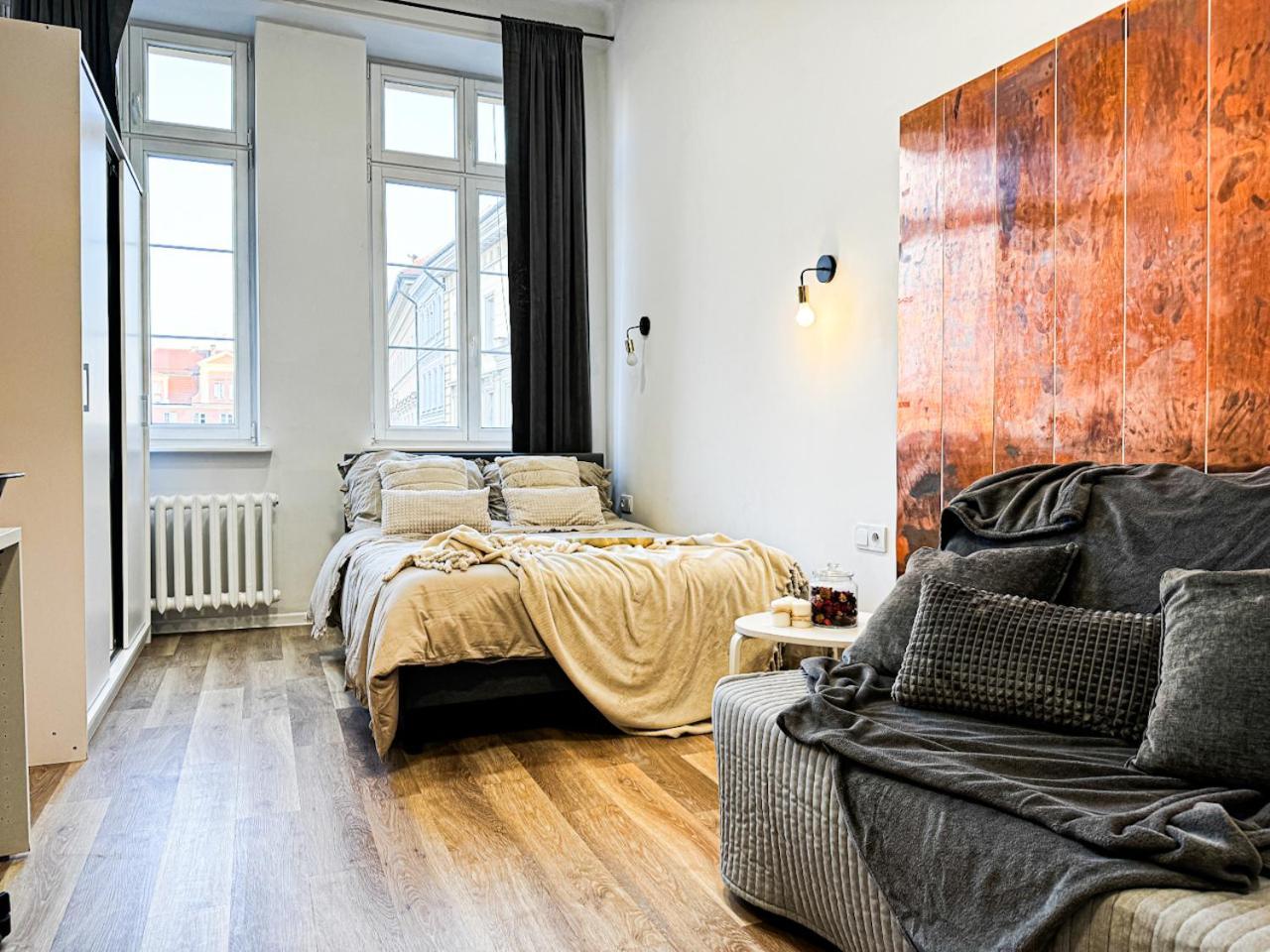 1min Walk To Market Square, Beautiful Views! Stylish 1br Kitchen * Вроцлав
